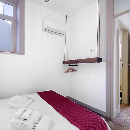 Crooked Floor House - 1St Floor Apartment Porto Exterior foto